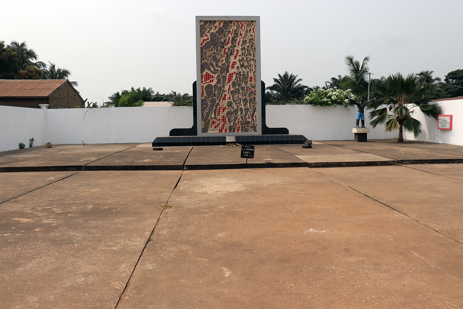 09._ouidah emplacement fosse commune captifs morts avant deportation